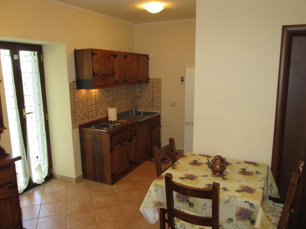 Il Casale Di Lusi Apartamento Monte Compatri Habitación foto